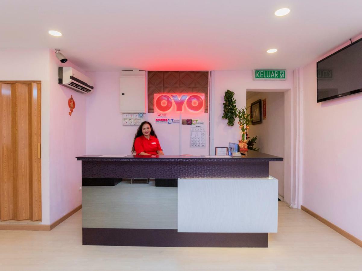 Oyo 44026 98 Hotel Johor Bahru Exterior photo